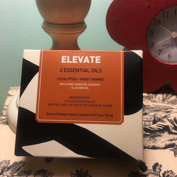 Elevate Essential Oils - Picture 1 of 5
